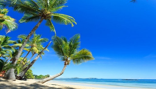Splendida spiaggia bianca di Nosy Be su cui si affaccia il Seaclub Amarina Resort