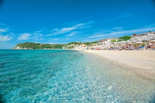 Il mare verde di Capo Vaticano rendono il Veraclub Scoglio della Galea un luogo paradisiaco