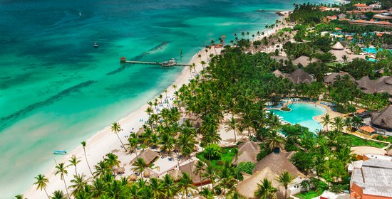 Splendido scorcio di mare trasparente su cui si affaccia il seaclub viva dominicus palace a Bayahibe