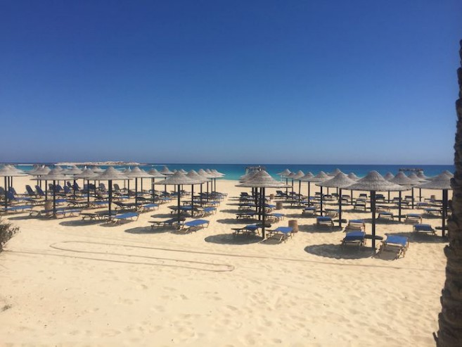 Mare della spiaggia Almaza Bay Mare caraibico a disposizione dei clienti del villaggio Bravo Almaza Beach a Marsa Matrouh