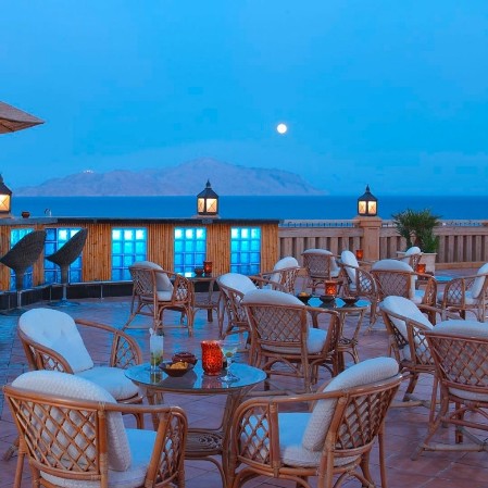 Veduta serale del bar del Seaclub Savoy Sharm El Sheikh -  Egitto - Mar Rosso