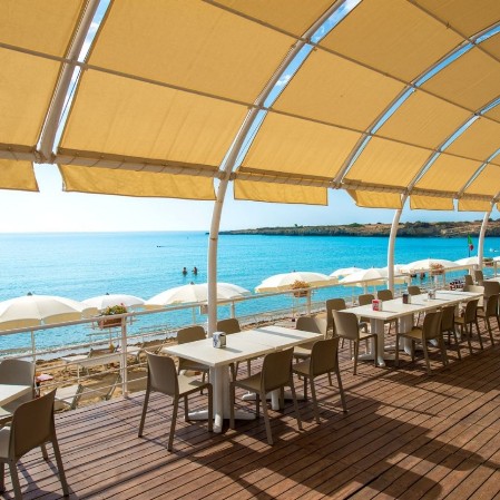 Voi Arenella Resort Bar sulla spiaggia del Voi Arenella Resort