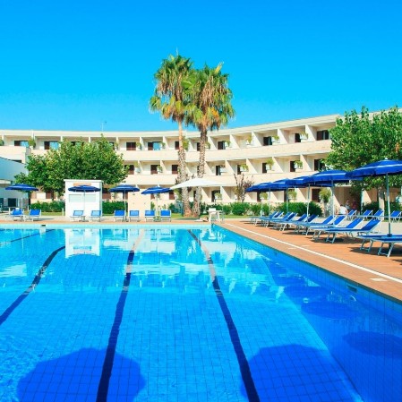 Voi Daniela Resort La piscina del Voi Daniela Resort