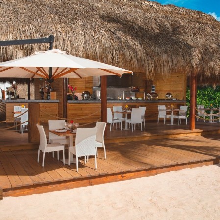 bar della spiaggia del villaggio alpiblu dreams dominicus la romana