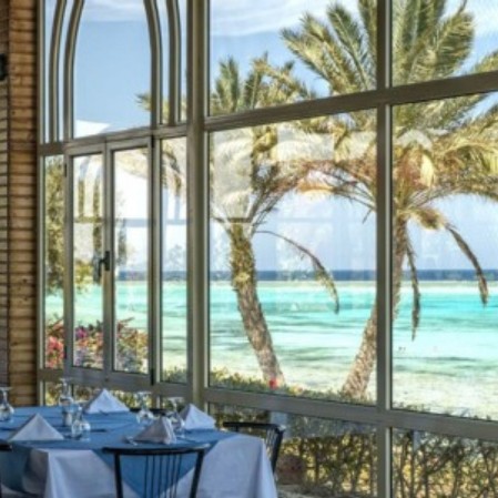 Veraclub Emerald Lagoon nel Mar Rosso a Marsa Alam Ristorante con vista al Veraclub Emerald Lagoon di Marsa Alam, Egitto, Mar Rosso
